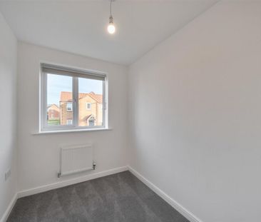 3 bedroom detached house to rent - Photo 2