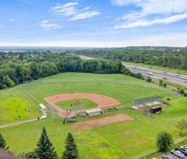 For Lease - 2000 Jasmine Crescent Unit# 412, Beacon Hill North - So... - Photo 3