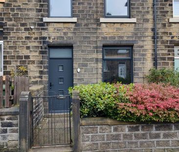 3 bedroom terraced house to rent - Photo 2