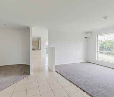 Spacious 4-Bedroom Family Home in Sought-After Brassall - Photo 1