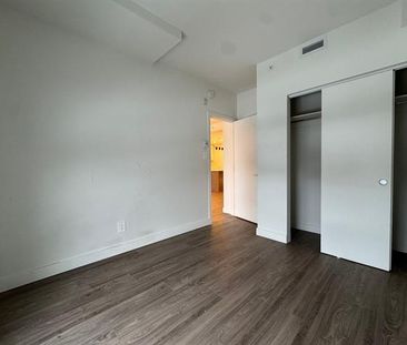 285 Boul. Hymus - Photo 5