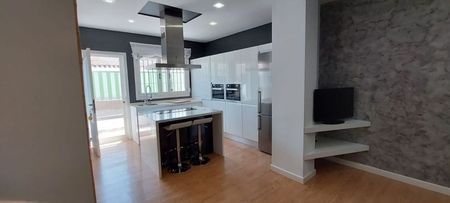 Alquiler de ático en Campanillas - Photo 5