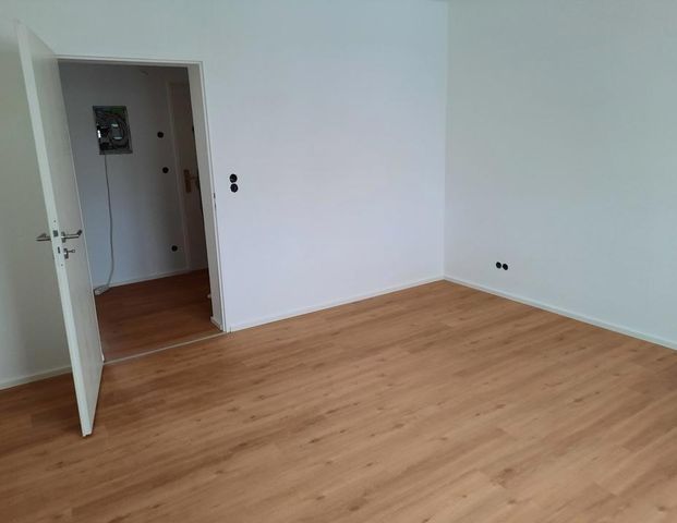 Sanierte u. modernisierte, 4 Zimmer Terrassen-Wohnung, in Dietzenbach - Photo 1