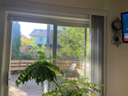 5835 Chessman Court #Upper - Photo 2