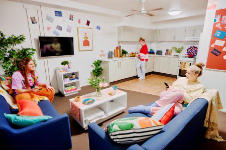 3 Bed Apartment - Photo 2