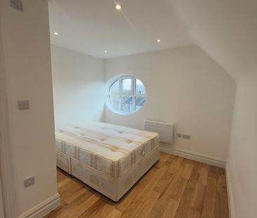 2 Bed Flat, Hollybush Street, E13 - Photo 4