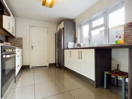 1 bedroom property to rent - Photo 2