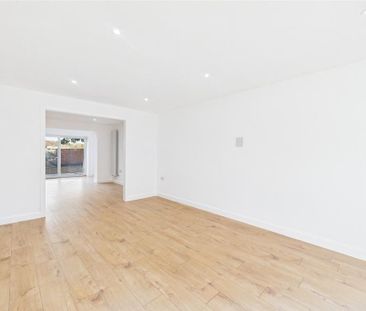 3 bedroom detached house to rent - Photo 6