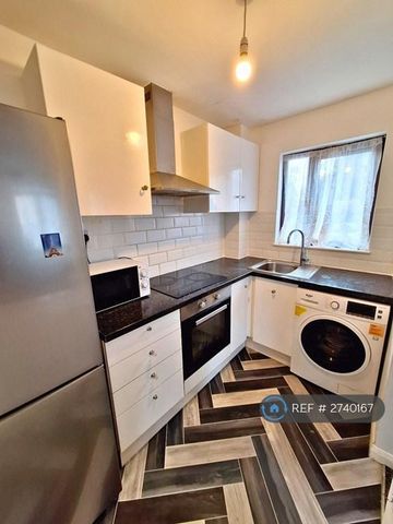 1 bedroom semi-detached house to rent - Photo 5