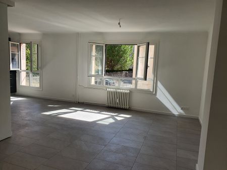 Appartement 65.07 m² - 3 Pièces - Céret (66400) - Photo 4