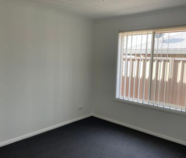 Large Living! Executive Style Home.. - Photo 6