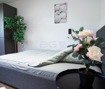 Helles, möbliertes Zimmer - Erstbezug - Photo 1