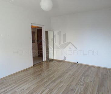 Kiadó jó állapotú panel lakás - Győr - Fotó 4