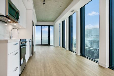 For Lease - 284 King Street Unit# 2104, Toronto, Ontario - Photo 2