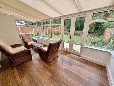 3 Bed Detached House, Croxall Close, NG11 - Photo 2