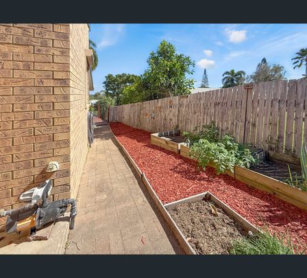 12 Hackett Court, Campwin Beach, Qld 4737 - Photo 1