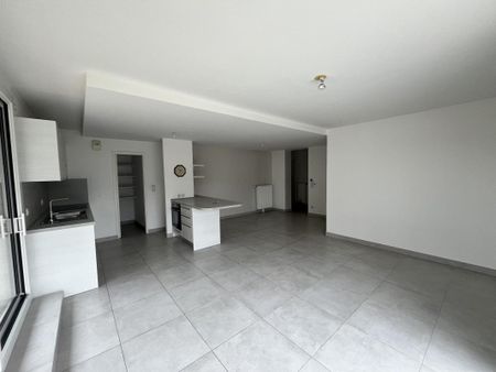 Location Appartement 4 pièces 90m² AIX LES BAINS 73100 - Photo 5