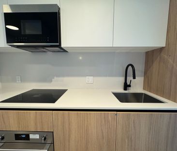 For Lease - 35 Parliament Street Unit# 813, Toronto, Ontario - Photo 1