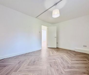 2 bedroom maisonette to rent - Photo 5