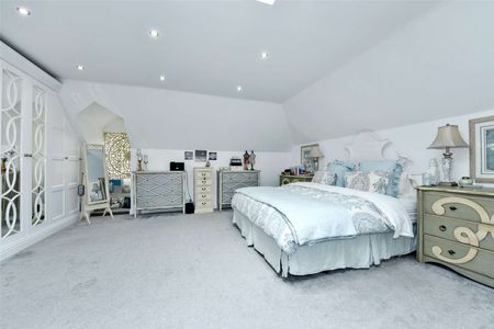 A beautifully updated four bedroom detached home, located on the Abbotsbrook Estate. - Photo 4