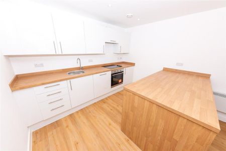 1 bedroom flat to rent - Photo 3