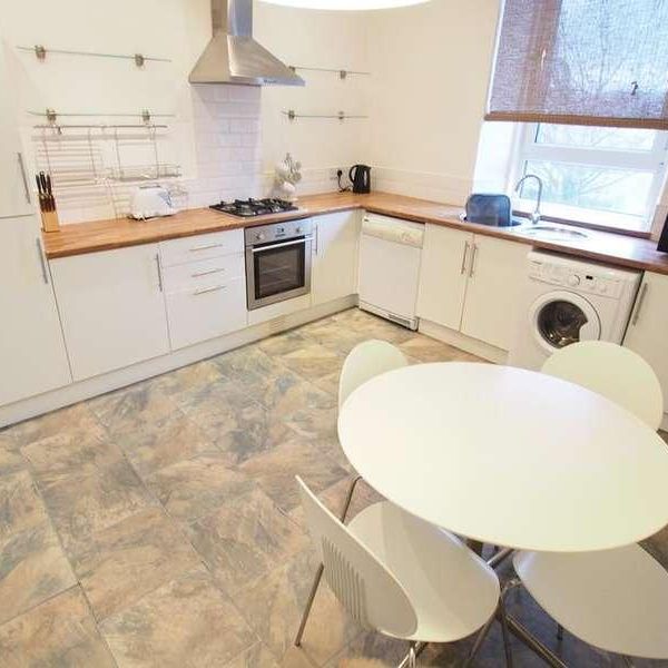 Esslemont Avenue, Second Left, AB25 - Photo 1