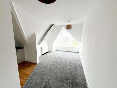 Websters Way, Rayleigh, SS6 - Photo 2