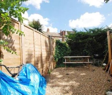 2 Bed Maisonette, Radbourne Avenue, W5 - Photo 5