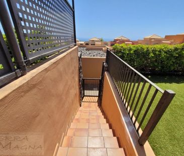 2 room luxury Villa for rent in Adeje, Canary Islands - Photo 1