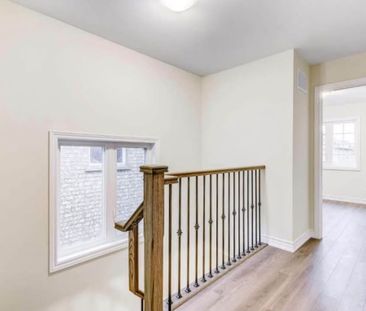 For Lease - 62 Crumlin Crescent Unit# Upper, Brampton, Ontario - Photo 2