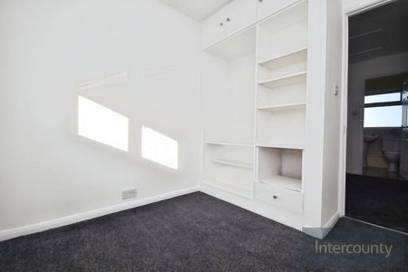 4 Bedroom Semi Detached House To Rent - Photo 4