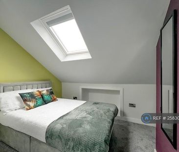 1 bedroom in a house share to rent - Photo 1