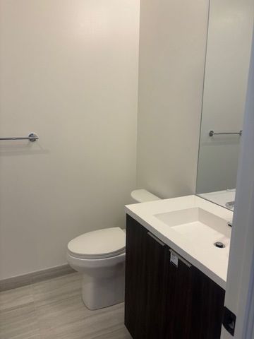 For Lease - 8 Interchange Way Street Unit# 2703, Vaughan, Ontario - Photo 5