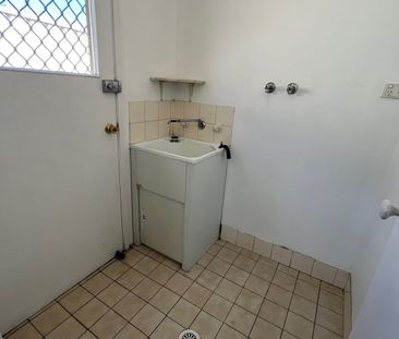 12 Silkyoak Grove, Greenacre, NSW 2190 - Photo 2