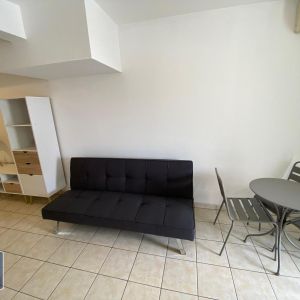 Location Appartement 1 pièce 24m² STE CLOTILDE 97490 - Photo 2