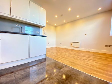 Prince Of Wales Road, Norwich - Photo 2