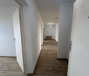 Renovierte 4 Zimmer Wohnung mit Ausblick über Bremen Blumenthal - Photo 4