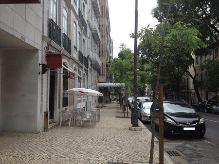 1 Bedroom Apartment with a view, Estefânia, Lisboa - Photo 2