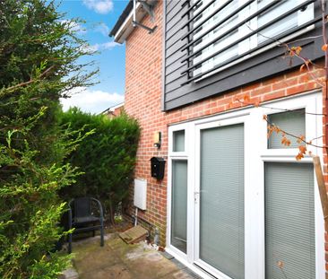 Hewitt Road, Basingstoke, Hampshire, RG24 - Photo 4