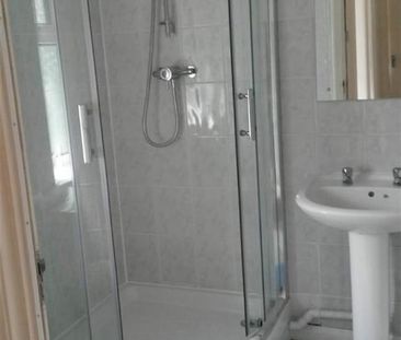 5 bedroom semi-detached house to rent - Photo 5