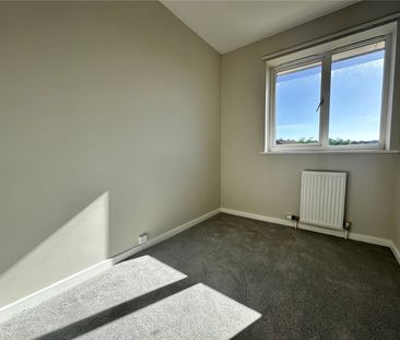 28, Stonegate Lane, Meanwood, Leeds, West Yorkshire, LS7 2TJ - Photo 5