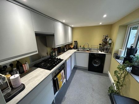 2 bedroom terraced house to rent - Photo 5
