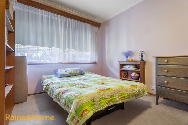 charming 3-bedroom home - Photo 1