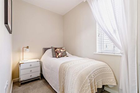 4 bedroom townhouse to rent - Photo 3