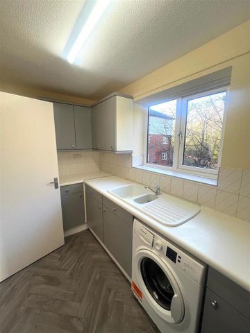 2 bedroom apartment to rent - Photo 5