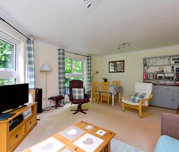 2 bedroom apartment to rent - Photo 2