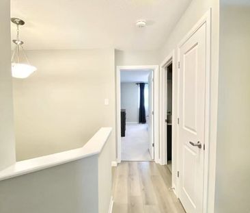 For Lease - 1045 Speedvale Court, Kanata, Ontario - Photo 4