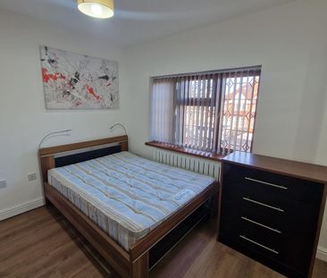 1 bedroom house of multiple occupation to rent - Photo 3