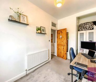 2 bedroom end of terrace house to rent - Photo 5