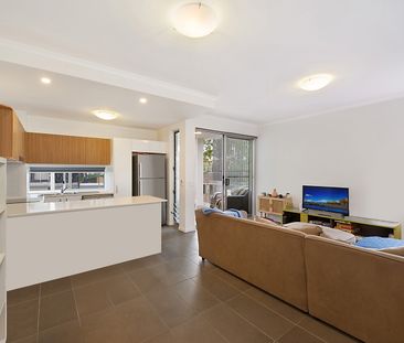 202/60 Hood Street, Sherwood QLD 4075 - Apartment For Rent | Domain - Photo 3
